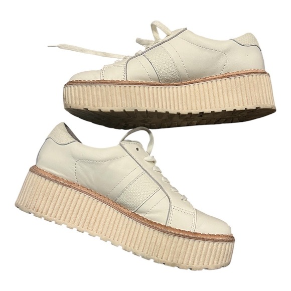 Dolce‎ Vita Platform Sneakers - Leather Accent, Lug Sole, Lace Up - Size 8 - Picture 2 of 3
